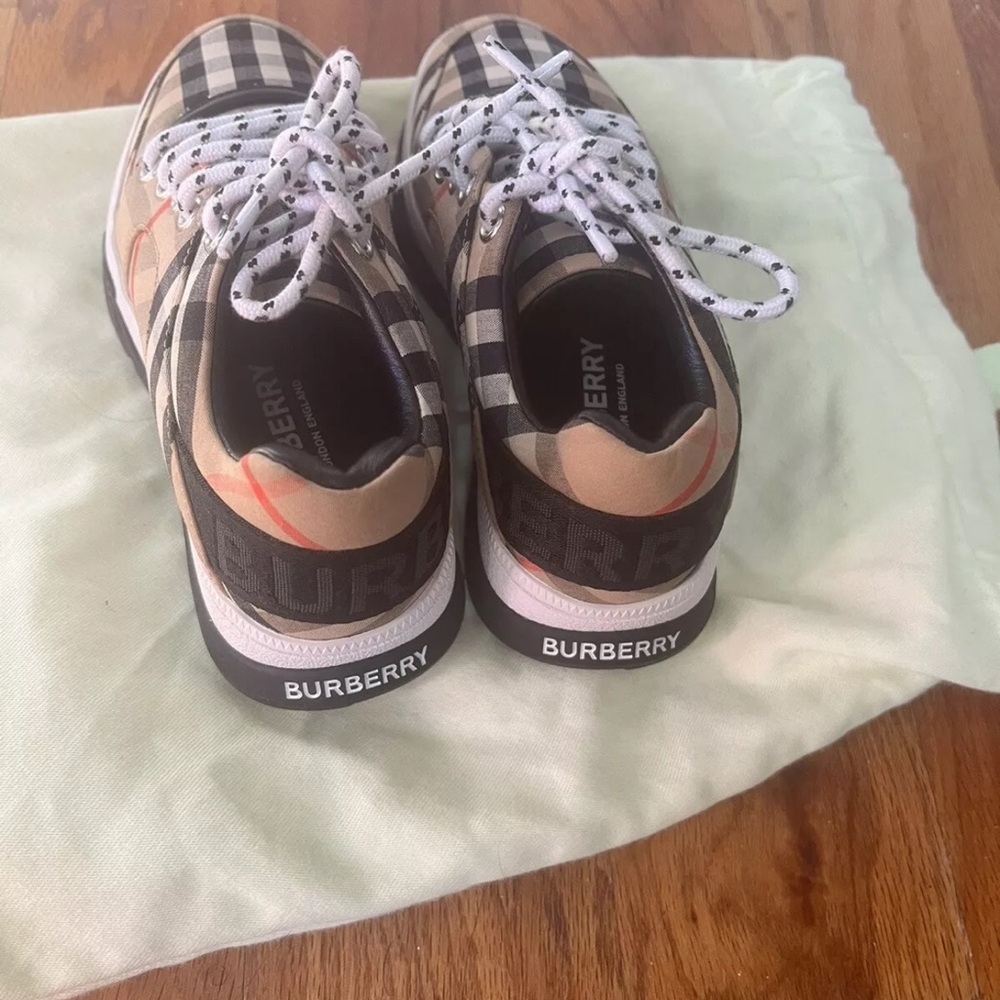 Kids Burberry shoes lightly worn. Size 11.5 or 29